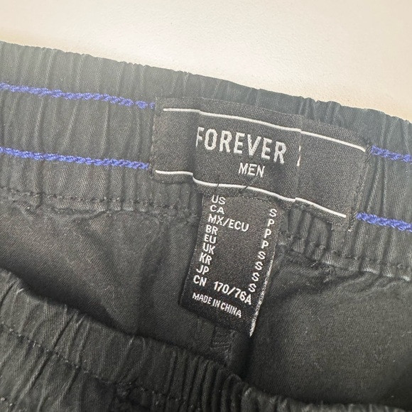 BUNDLE Forever 21 Men’s Pants - Picture 6 of 7